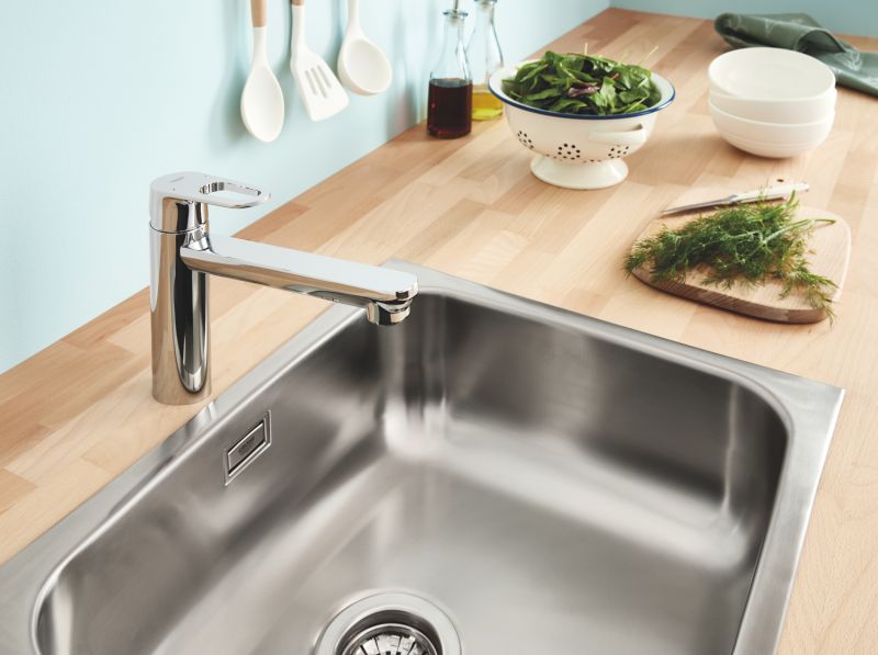 Baterie de bucatarie Grohe Bauflow, monocomanda, tip L, pipa medie, pivotanta, limitator, crom 31688000