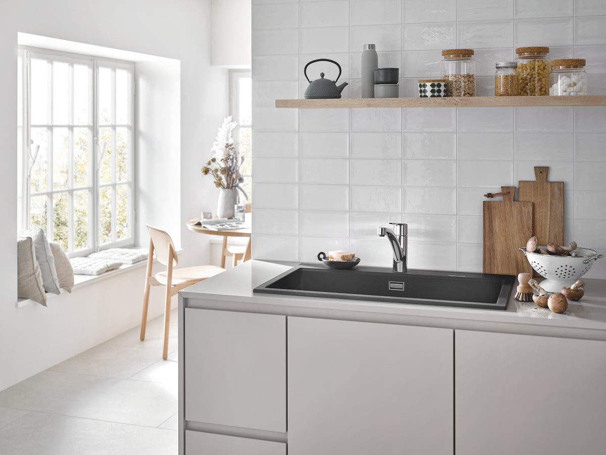 Baterie bucatarie Grohe Start, pipa medie, pivotanta, crom, furtunuri flexibile,model 2022-30530002